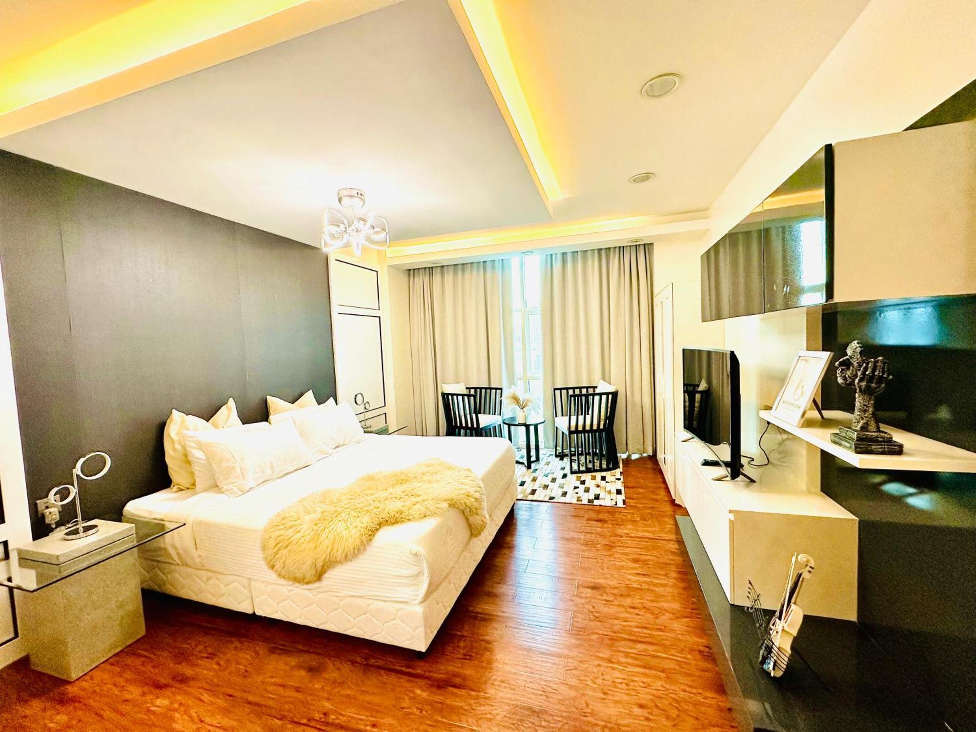 Saxophone Suites Muharraq Exterior photo